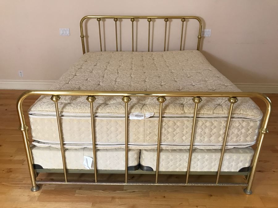 King Size Brass Bed With Sealy Posturepedic Crown Jewel Mattress [Photo 1]