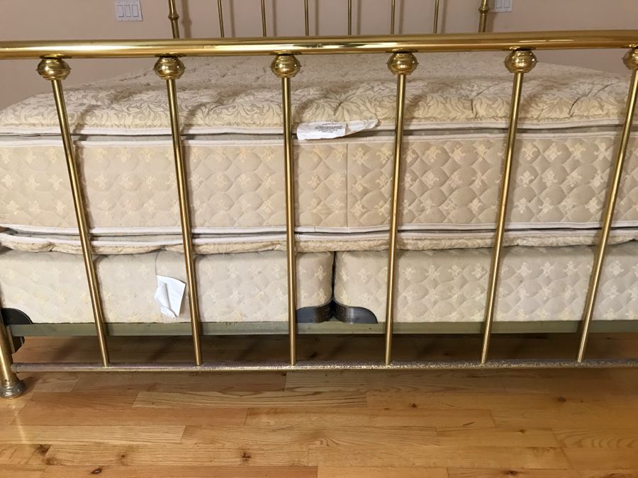 King Size Brass Bed With Sealy Posturepedic Crown Jewel Mattress [Photo 4]
