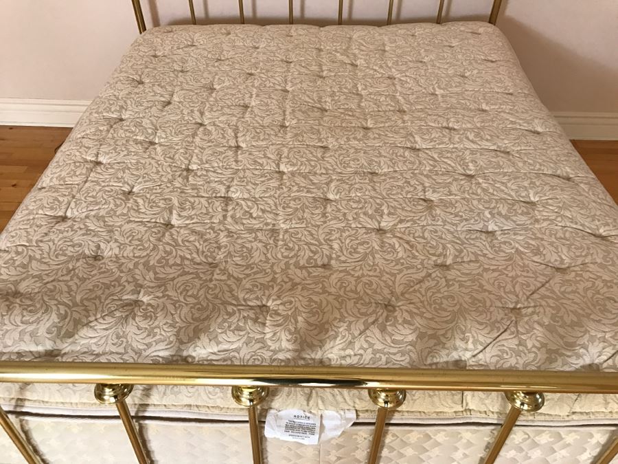 King Size Brass Bed With Sealy Posturepedic Crown Jewel Mattress