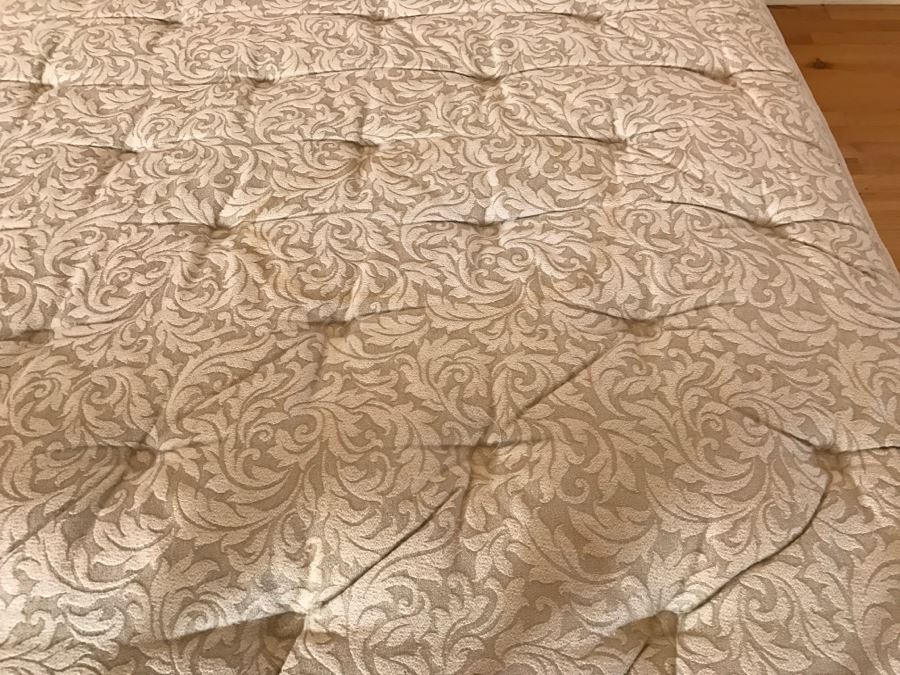 King Size Brass Bed With Sealy Posturepedic Crown Jewel Mattress [Photo 7]