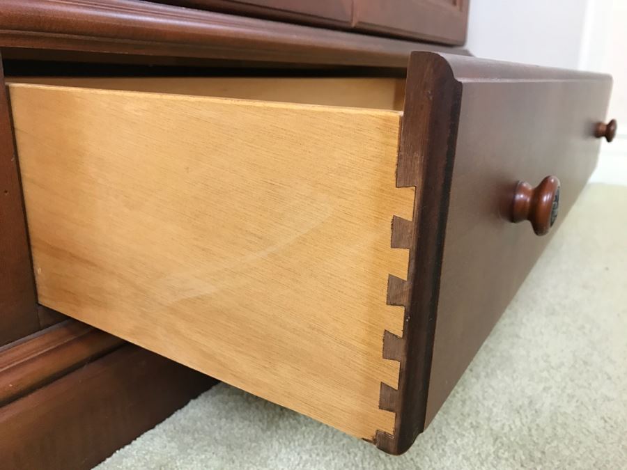 Hammary Wooden Enterntainment Center Cabinet [Photo 3]