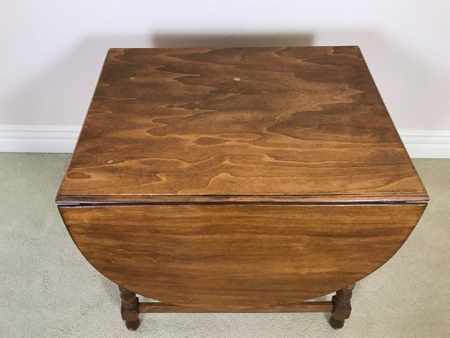 Vintage Drop Leaf Table [Photo 4]