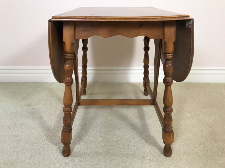 Vintage Drop Leaf Table [Photo 7]