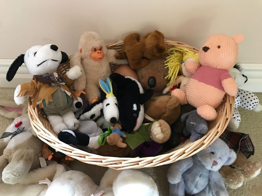 hanging basket for stuffed animals