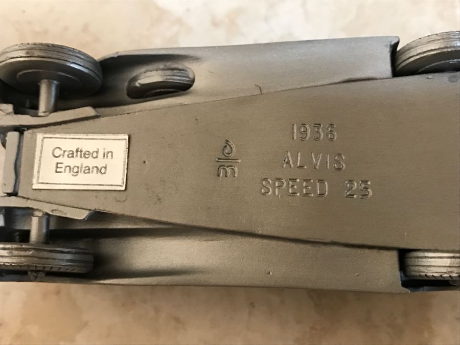 Huge Collection Of (21) Danbury Mint Pewter Classic Cars Of The World In An Asian Rosewood Hanging Display Box With Glass Front [Photo 45]