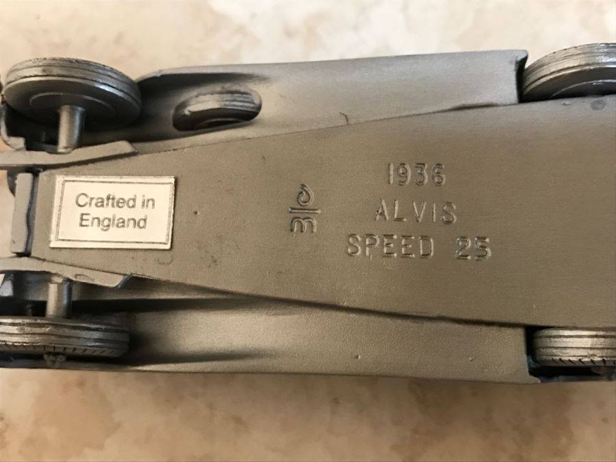 Huge Collection Of (21) Danbury Mint Pewter Classic Cars Of The World In An Asian Rosewood Hanging Display Box With Glass Front [Photo 46]