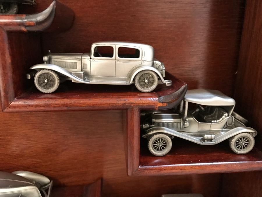 Huge Collection Of (21) Danbury Mint Pewter Classic Cars Of The World In An Asian Rosewood Hanging Display Box With Glass Front [Photo 20]