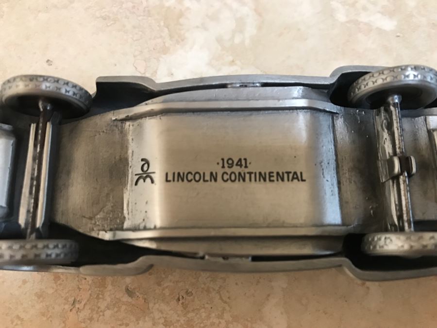 Huge Collection Of (21) Danbury Mint Pewter Classic Cars Of The World In An Asian Rosewood Hanging Display Box With Glass Front [Photo 37]