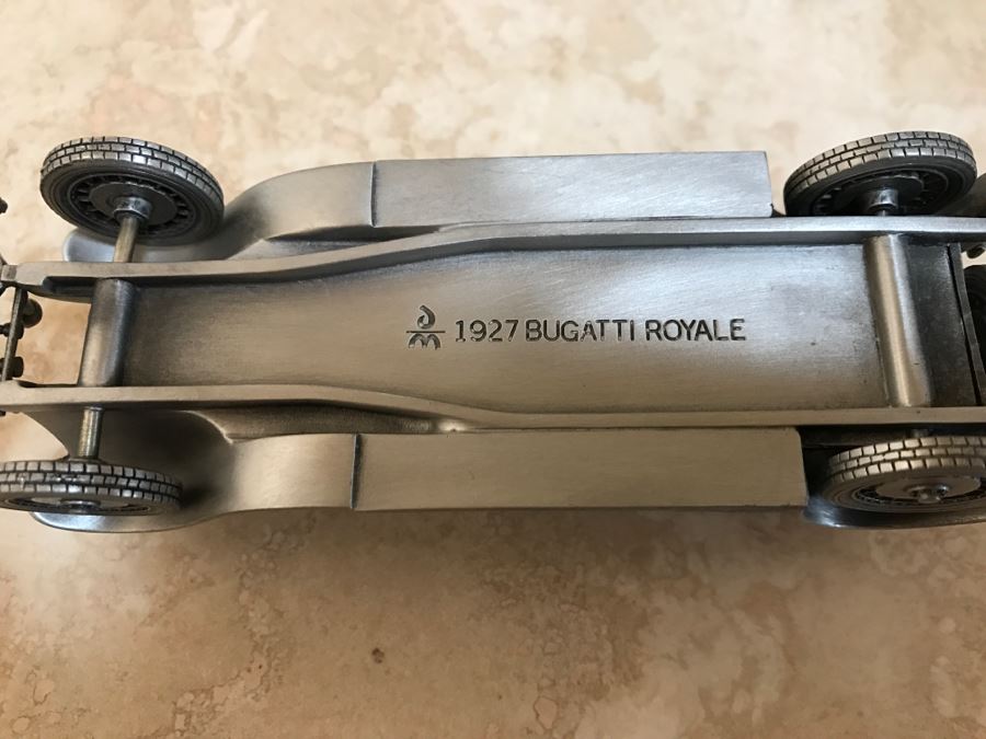 Huge Collection Of (21) Danbury Mint Pewter Classic Cars Of The World In An Asian Rosewood Hanging Display Box With Glass Front [Photo 39]