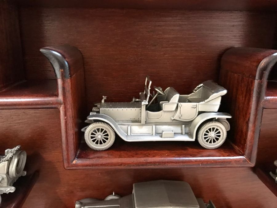 Huge Collection Of (21) Danbury Mint Pewter Classic Cars Of The World In An Asian Rosewood Hanging Display Box With Glass Front [Photo 13]