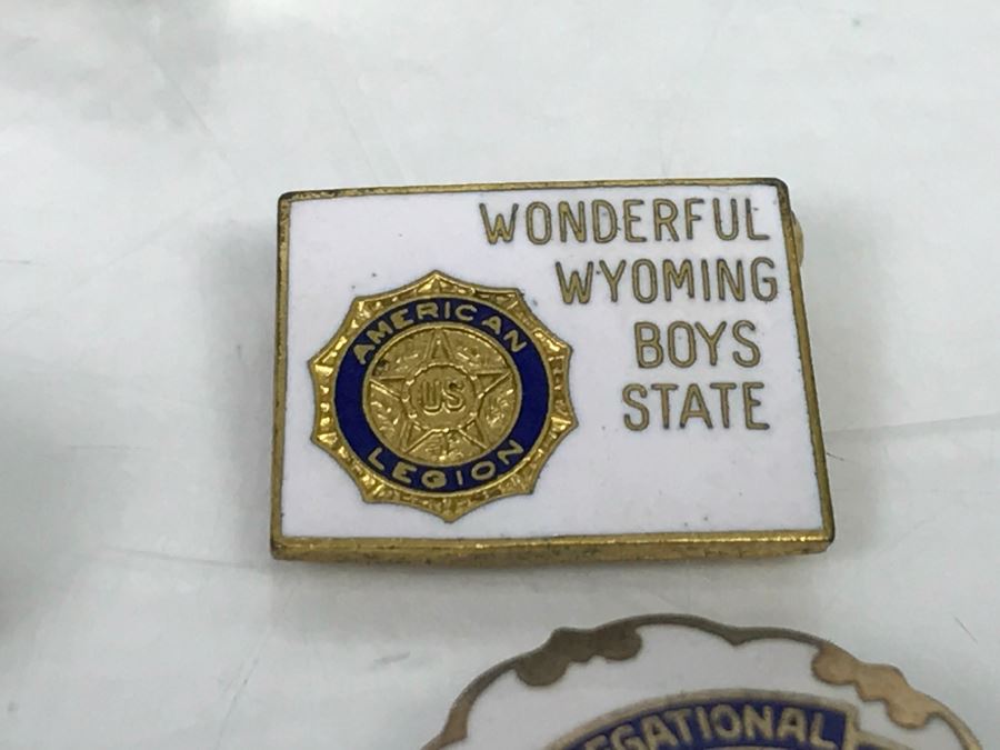 Box With Various Items Including 14k White Gold Ring W/O Stones, Various Pins, Oil Rig Tie Clip And Other Items Photographed - 14k Ring Weighs 3.1g [Photo 9]