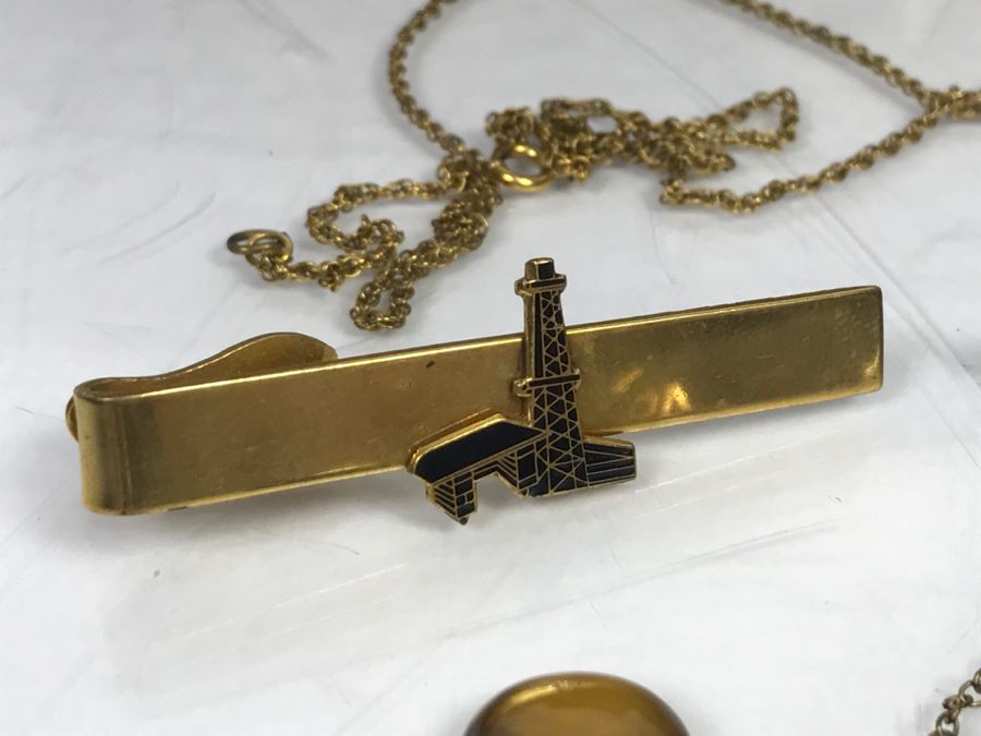 Box With Various Items Including 14k White Gold Ring W/O Stones, Various Pins, Oil Rig Tie Clip And Other Items Photographed - 14k Ring Weighs 3.1g [Photo 19]