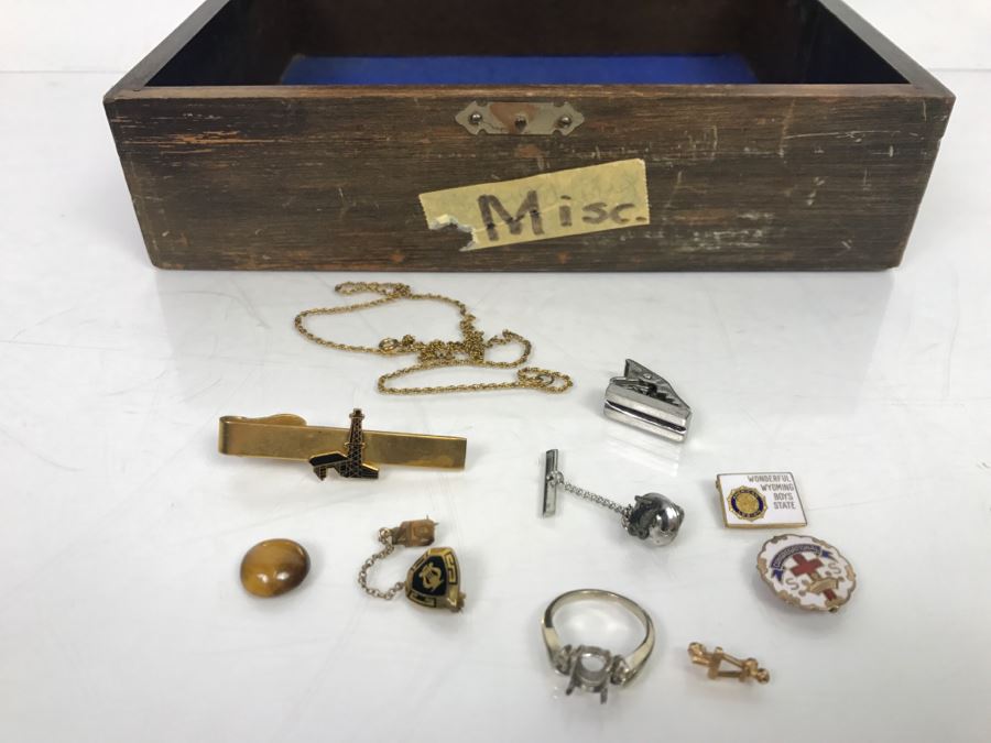 Box With Various Items Including 14k White Gold Ring W/O Stones, Various Pins, Oil Rig Tie Clip And Other Items Photographed - 14k Ring Weighs 3.1g [Photo 1]