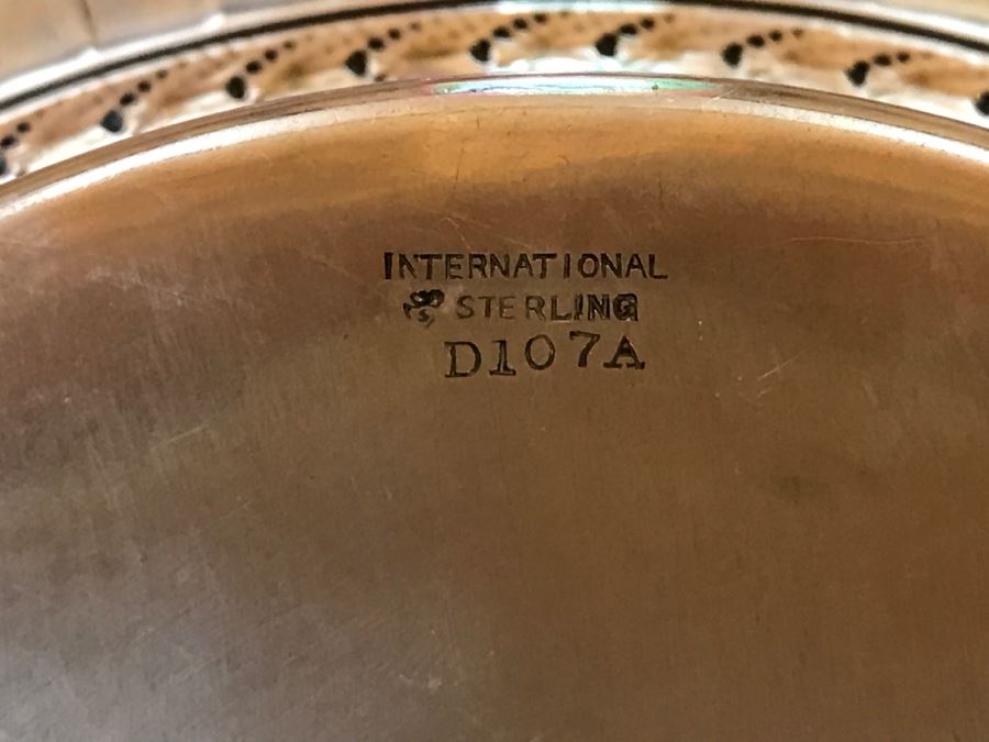 Large Sterling Silver Monogramed Bowl With Chased Design And Handles 452g [Photo 10]