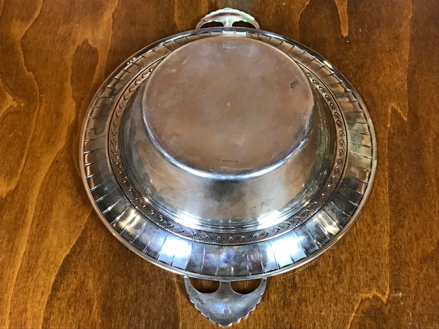 Large Sterling Silver Monogramed Bowl With Chased Design And Handles 452g [Photo 8]