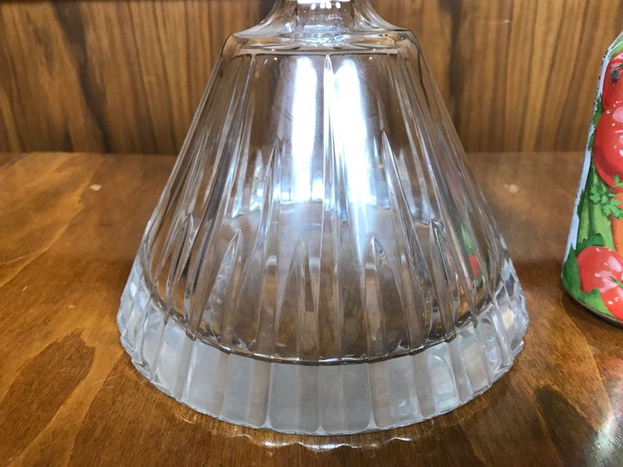 Large Graduated Crystal Liquor Decanter With Stopper [Photo 4]