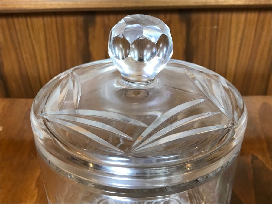 Lidded Crystal Jar [Photo 5]