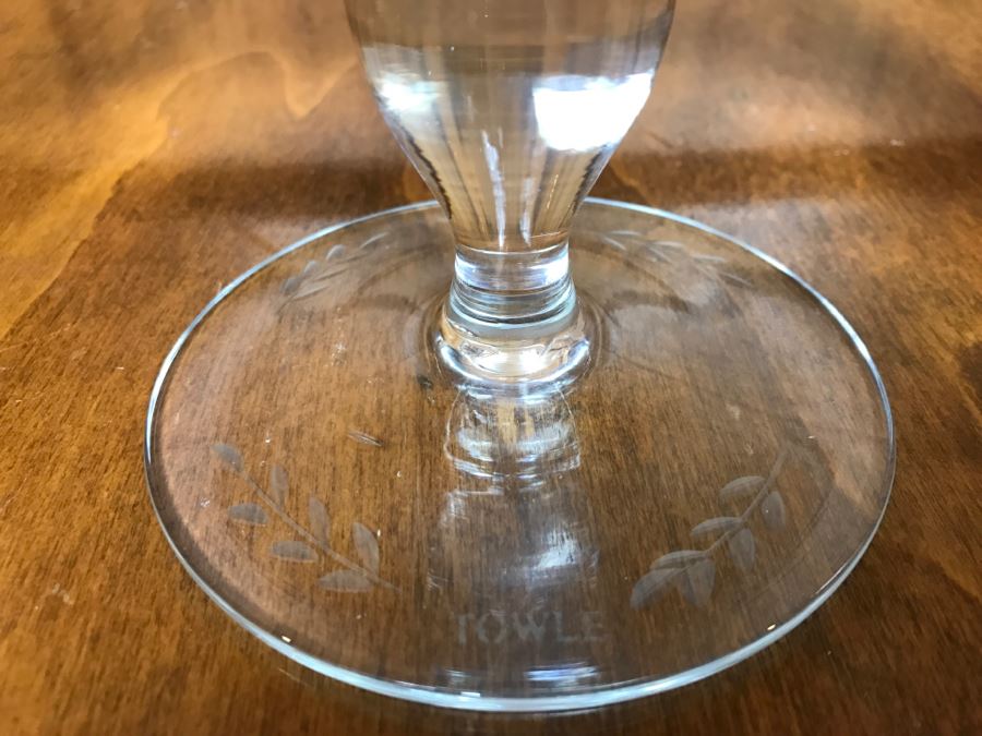 TOWLE Footed Etched Crystal Bowl [Photo 6]