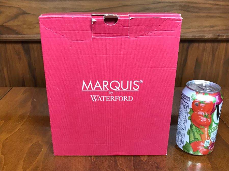 Marquis By Waterford Pair Of Merry Christmas 7' Candlesticks 135913 New Old Stock With Box [Photo 2]