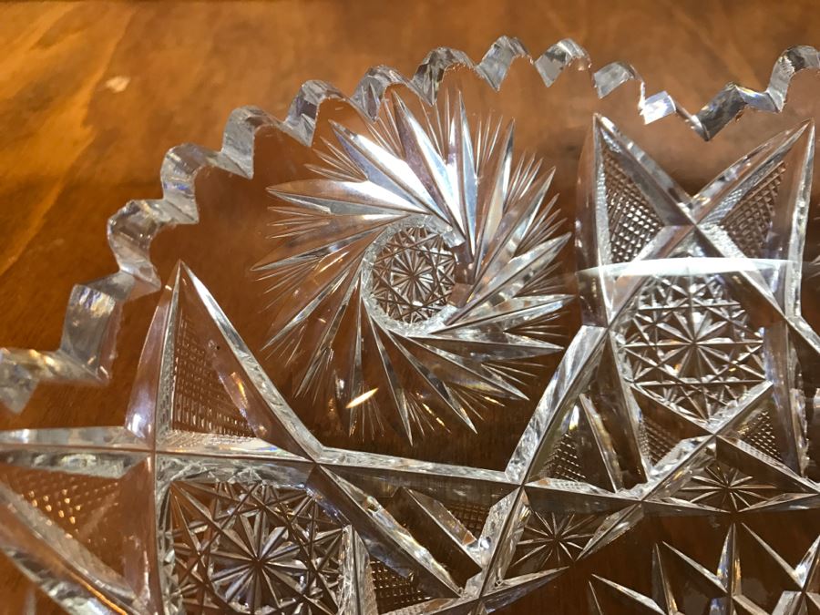 Stunning Cut Crystal Bowl [Photo 7]