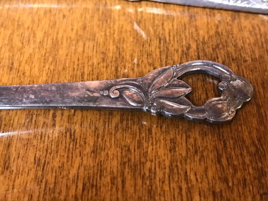 Collection Of Various Silverplate Flatware And Serving Items [Photo 8]