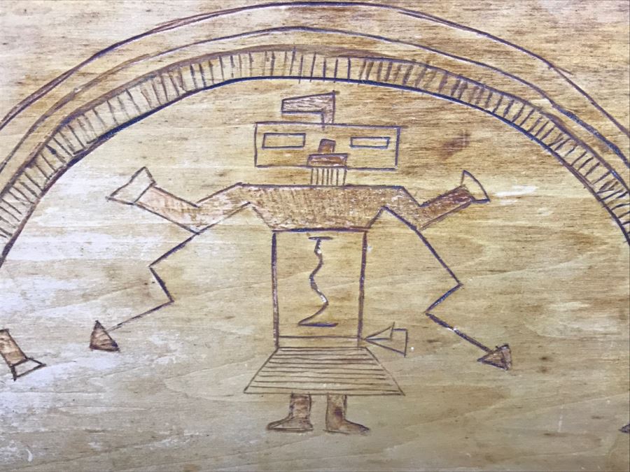 Vintage Wooden Tray With Carved Design [Photo 5]