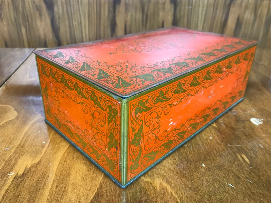 Brass Humidor [Photo 4]