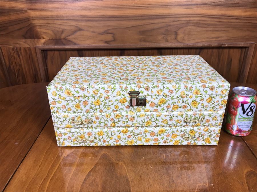 Vintage Jewelry Box With Various Costume Jewelry Some Signed [Photo 2]