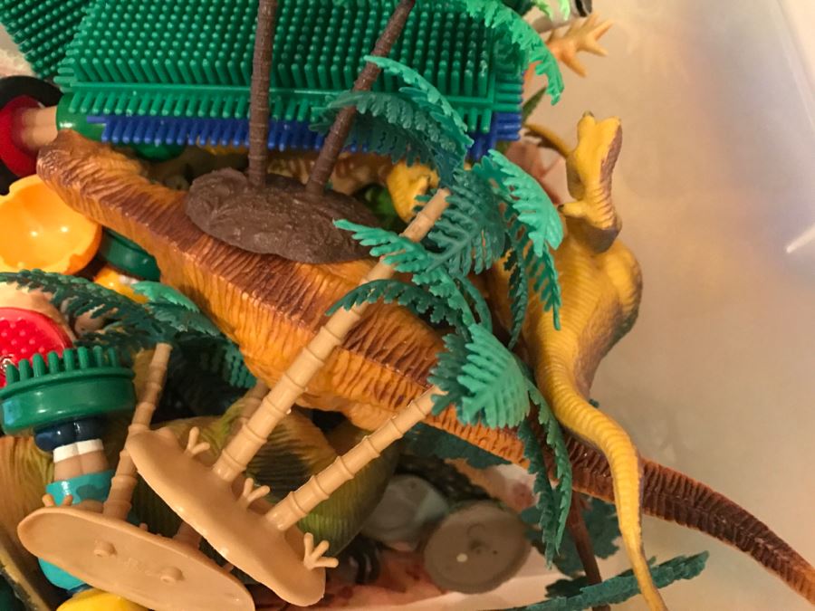 Various Toys Mostly Plastic Animals Dinosaurs [Photo 10]
