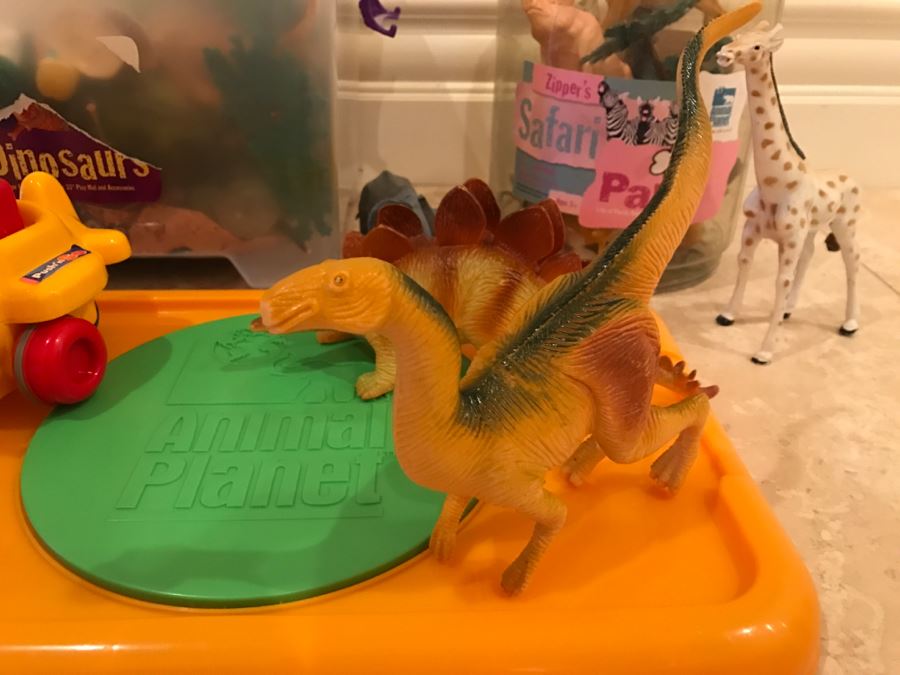 Various Toys Mostly Plastic Animals Dinosaurs [Photo 3]
