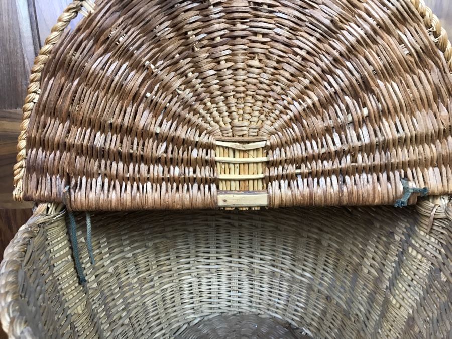 Vintage Picnic Basket [Photo 8]