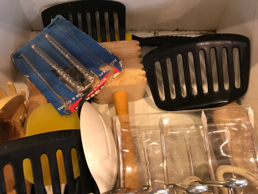 Utensil Drawer Lot [Photo 6]
