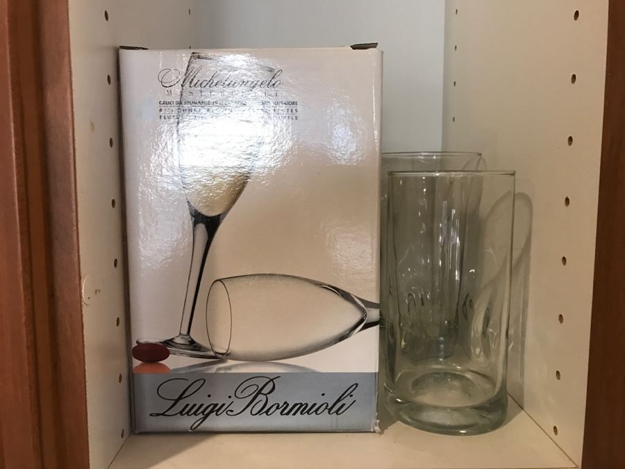 Various Glasses And Stemware [Photo 8]