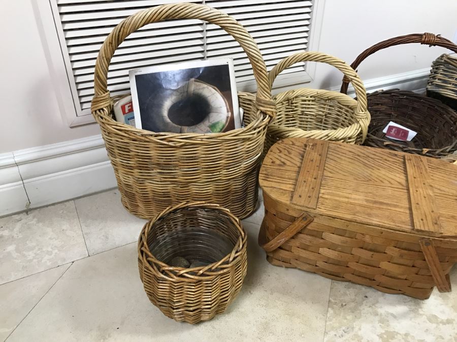 Huge Vintage Basket Lot [Photo 3]