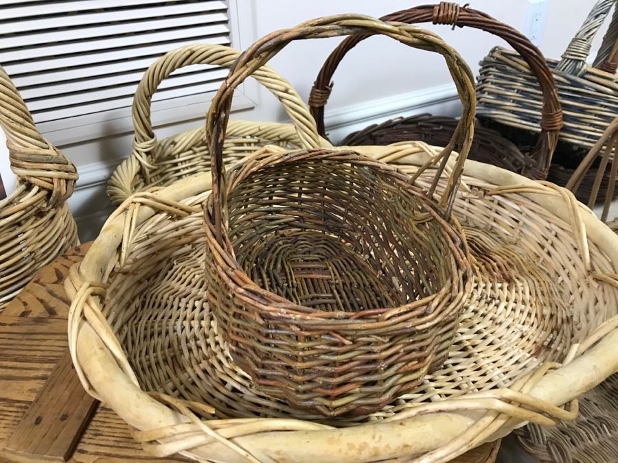 Huge Vintage Basket Lot [Photo 9]