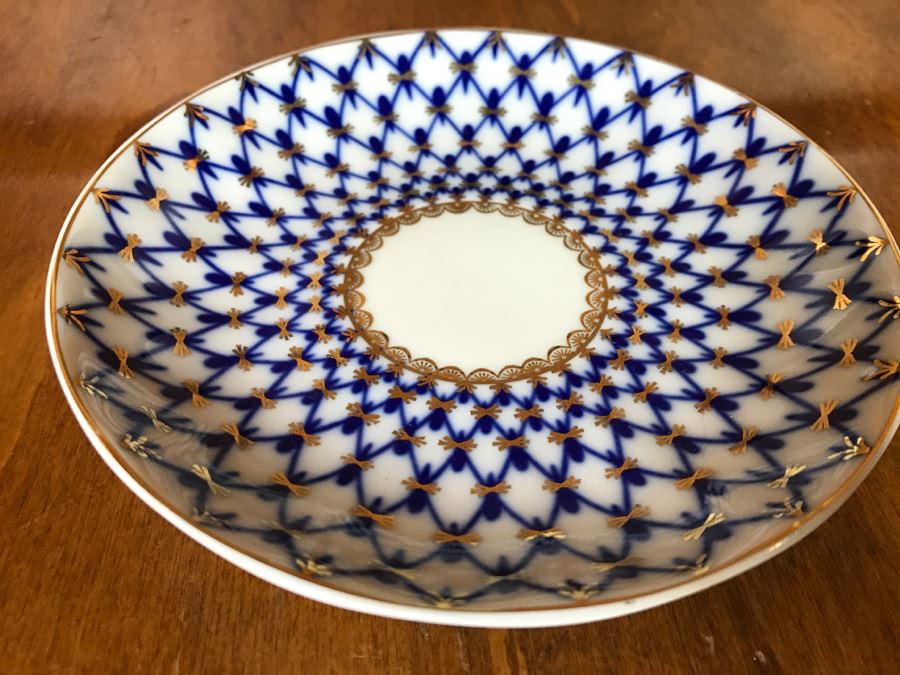 Vintage Hand Painted Russian Cup And Saucer Blue And White With Gold Accents [Photo 3]