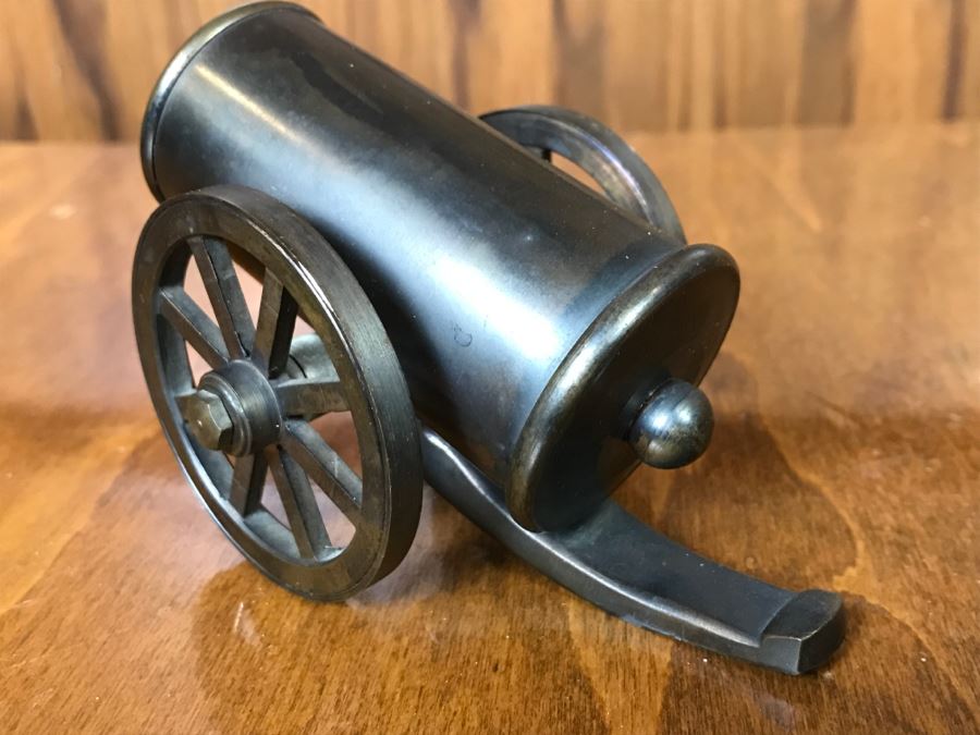 Pair Of Leather PERU Dice Cups And Sindaco Brass Cannon Swiss Made Clock [Photo 16]