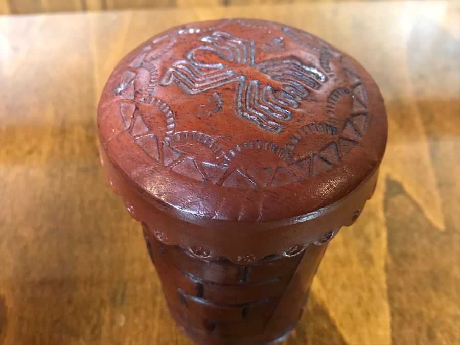 Pair Of Leather PERU Dice Cups And Sindaco Brass Cannon Swiss Made Clock [Photo 14]