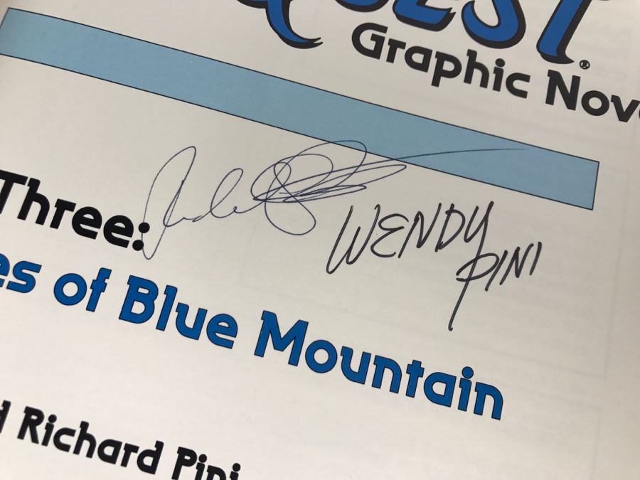 Signed First Printing 1988 The Complete Elfquest Graphic Novel Book Three: Captives Of Blue Mountain Signed By Richard Pini And Wendy Pini [Photo 6]