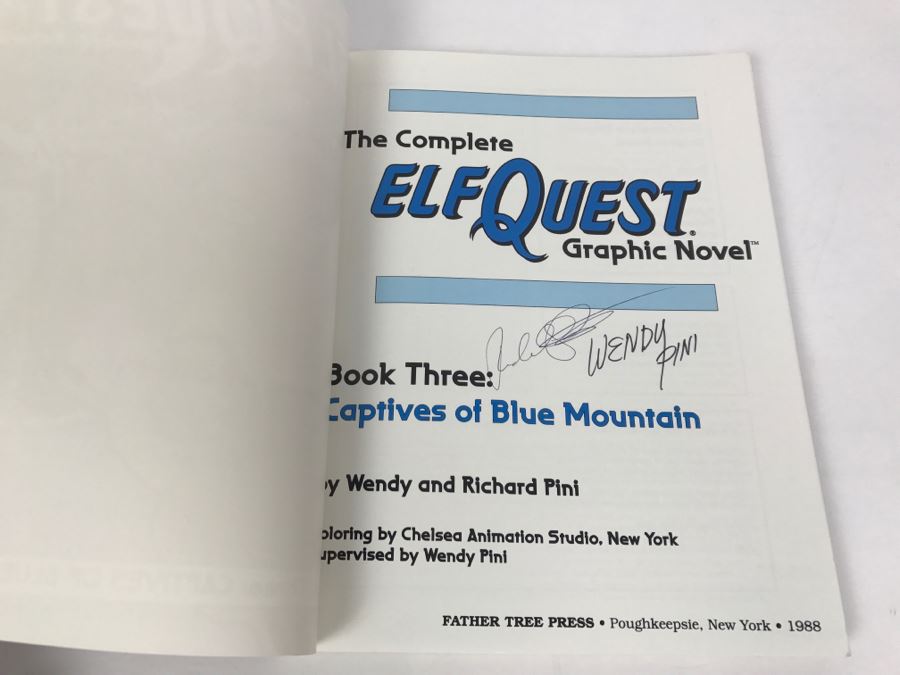 Signed First Printing 1988 The Complete Elfquest Graphic Novel Book Three: Captives Of Blue Mountain Signed By Richard Pini And Wendy Pini [Photo 5]