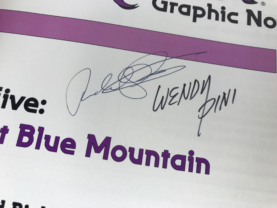 Signed First Printing 1988 The Complete Elfquest Graphic Novel Book Five: Siege At Blue Mountain Signed By Richard Pini And Wendy Pini [Photo 6]