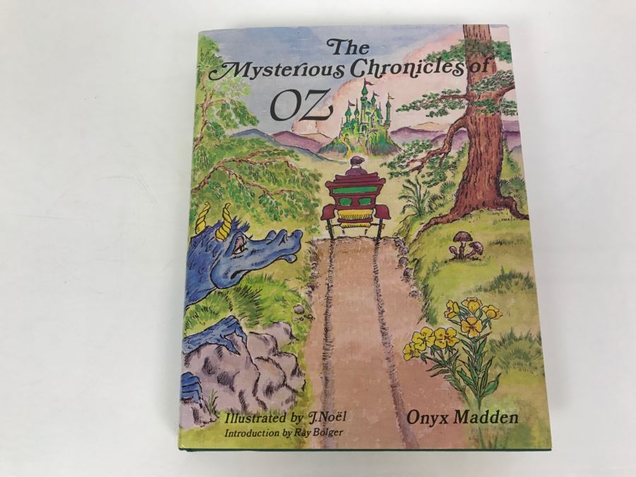 Signed First Printing Hardcover Book The Mysterious Chronicles Of OZ Or The Travels Of Ozma And The Sawhorse By Onyx Madden [Photo 15]