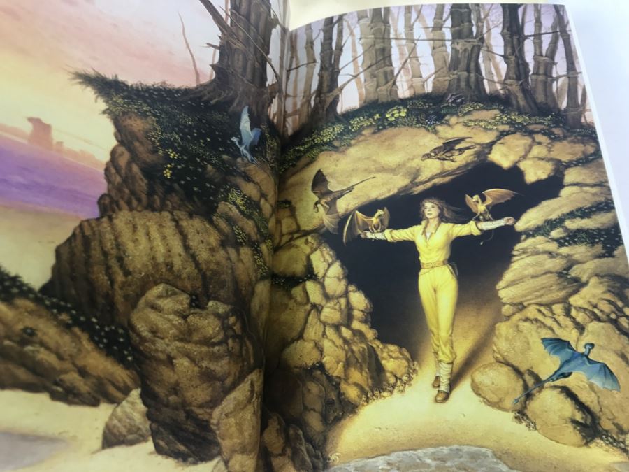 Signed First Edition Easton Press Hardcover Book Dragonsdawn By Anne McCaffrey [Photo 11]