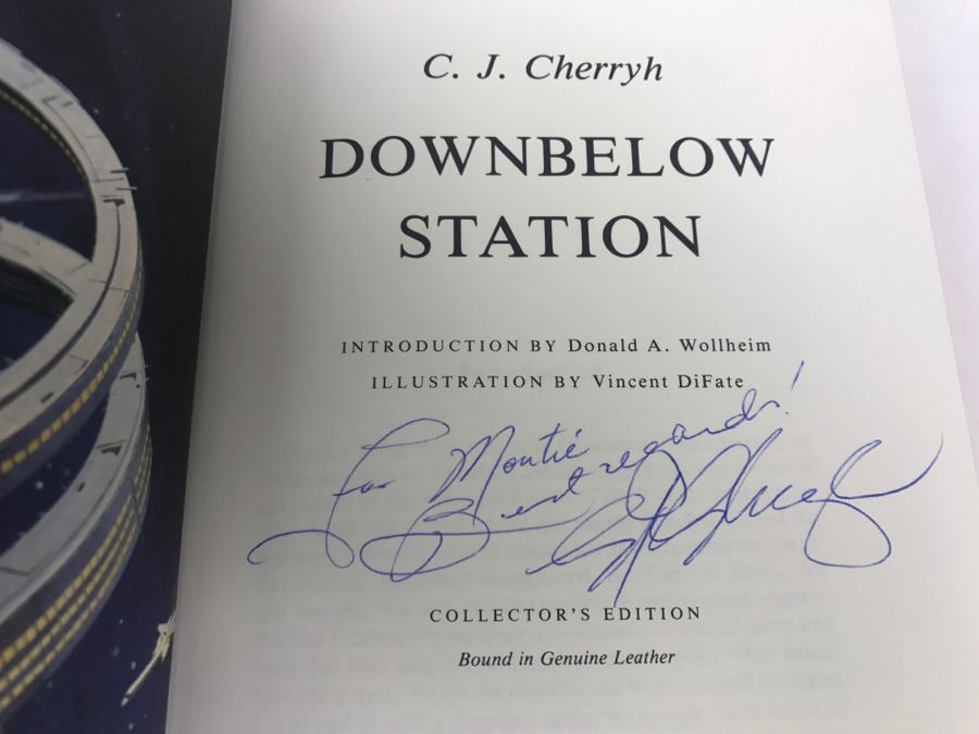 Signed Easton Press Hardcover Book Downbelow Station By C.J. Cherryh [Photo 7]