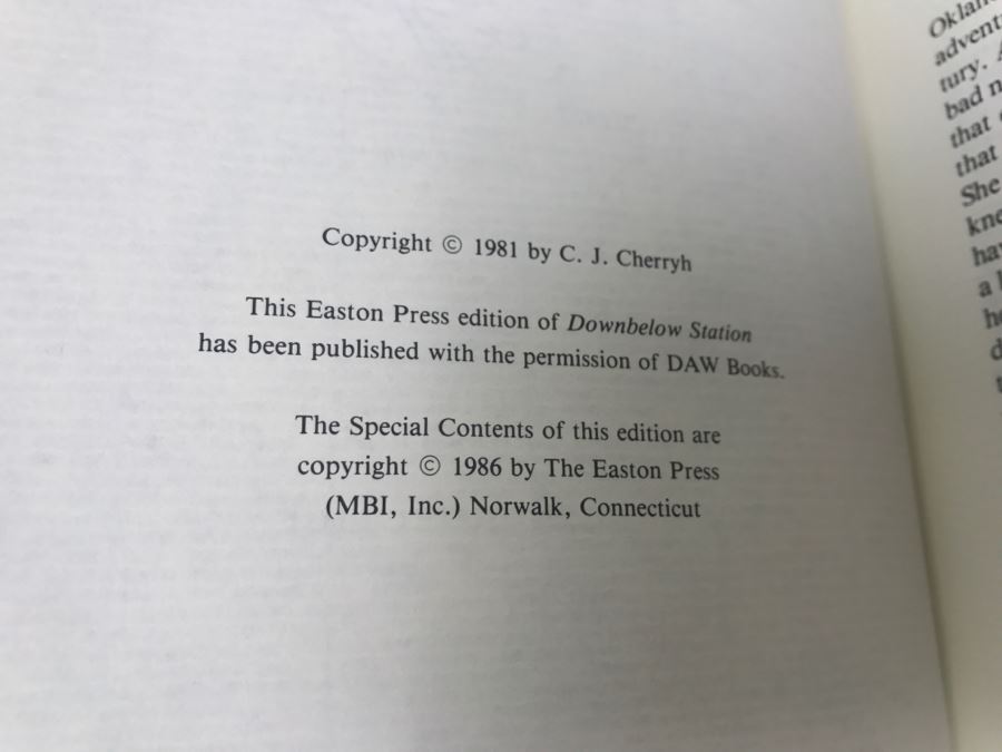Signed Easton Press Hardcover Book Downbelow Station By C.J. Cherryh [Photo 9]