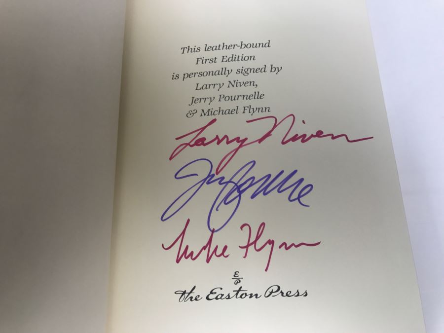 Signed First Edition Easton Press Hardcover Book Fallen Angels By Larry Niven, Jerry Pournelle And Michael Flynn (Signed By All 3 Authors) [Photo 8]