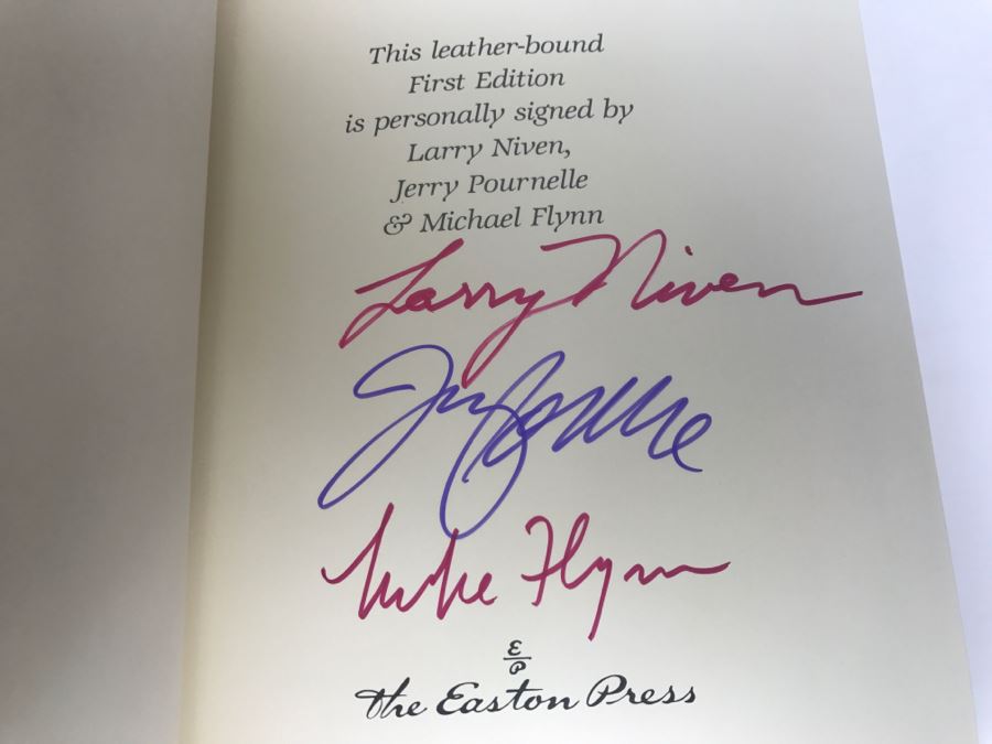 Signed First Edition Easton Press Hardcover Book Fallen Angels By Larry Niven, Jerry Pournelle And Michael Flynn (Signed By All 3 Authors) [Photo 10]
