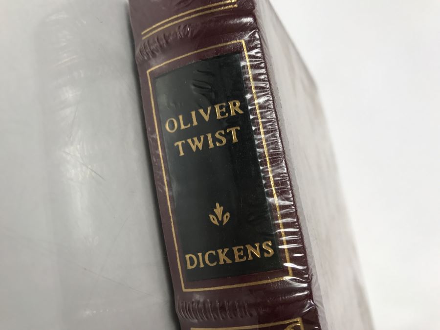 Sealed Easton Press Hardcover Book Oliver Twist By Charles Dickens [Photo 3]