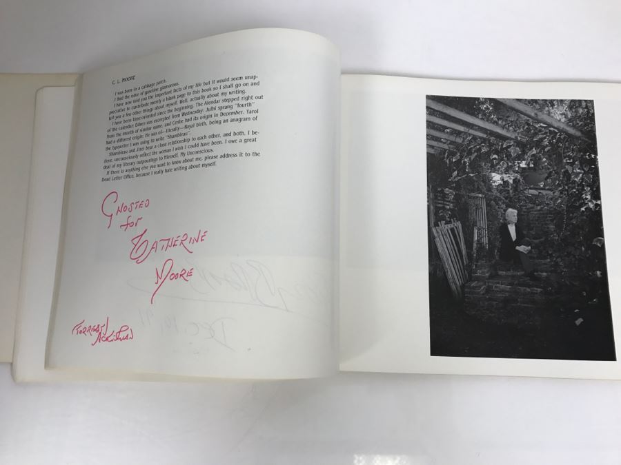 Signed First Bluejay Printing 1984 Book The Faces Of Science Fiction Photographs By Patti Perret (Signed By 34 Science Fiction Writers Including Ray Bradbury, Frederik Pohl, Poul Anderson, L. Sprague De Camp, Andre Norton, A.E. Van Vogt) See Description [Photo 34]