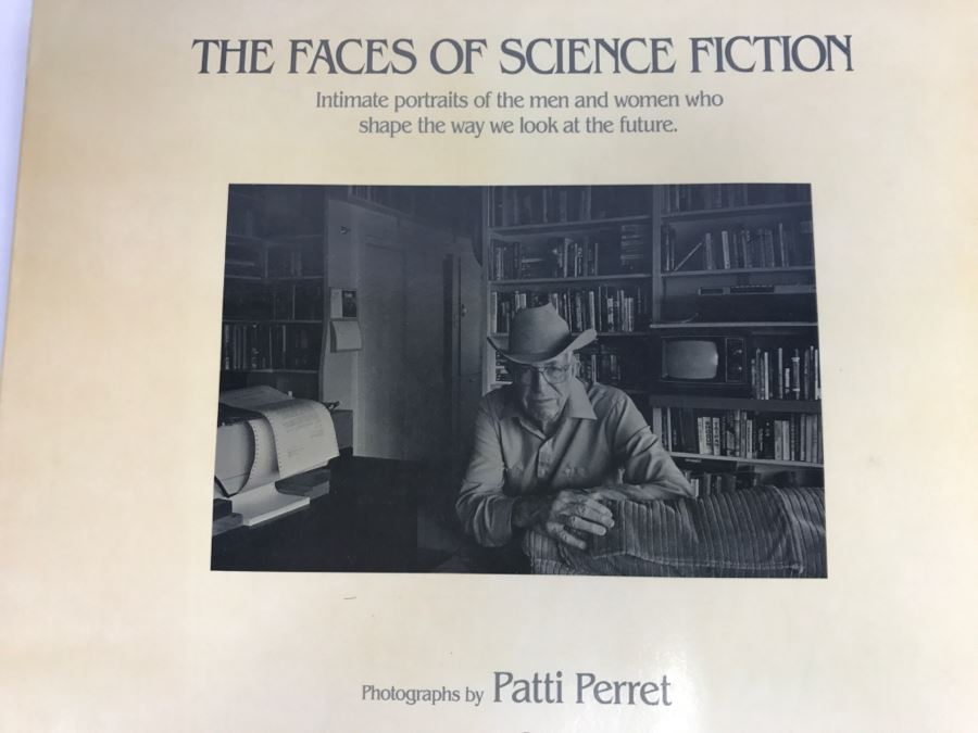 Signed First Bluejay Printing 1984 Book The Faces Of Science Fiction Photographs By Patti Perret (Signed By 34 Science Fiction Writers Including Ray Bradbury, Frederik Pohl, Poul Anderson, L. Sprague De Camp, Andre Norton, A.E. Van Vogt) See Description [Photo 4]